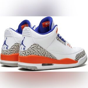 Air Jordan III 3 Retro Knicks White and Blue Sneakers 38,5